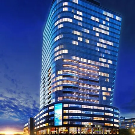 Апартаменты Hanza Tower White 24 Spa Jacussi & Pool & Sauna *